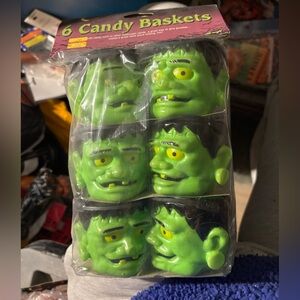 FranksreinGreen Monster Candy Baskets